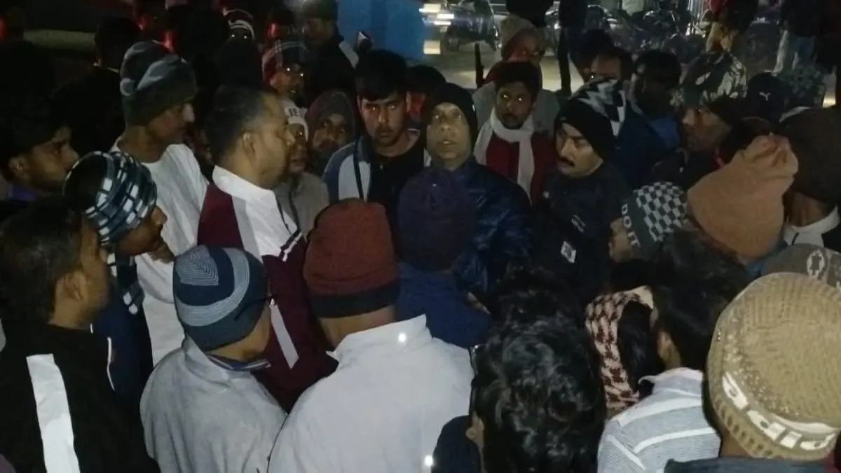 क्या झारखंड के हजारीबाग में ज्वेलर्स से 35 किलो सोना और 60 किलो चांदी की लूट हुई?