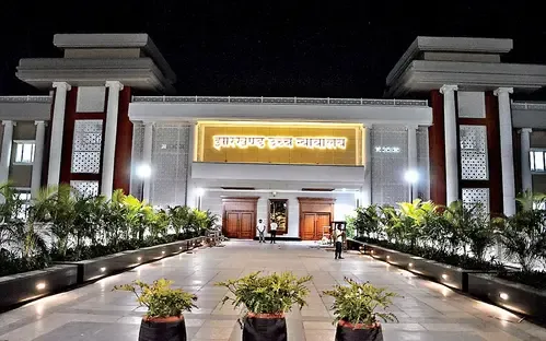 What Clarity is the Jharkhand HC Seeking from SEC on Pending Municipal Elections?