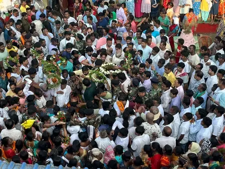 झारखंड के दिवंगत शिक्षा मंत्री रामदास सोरेन की राजकीय सम्मान के साथ अंत्येष्टि