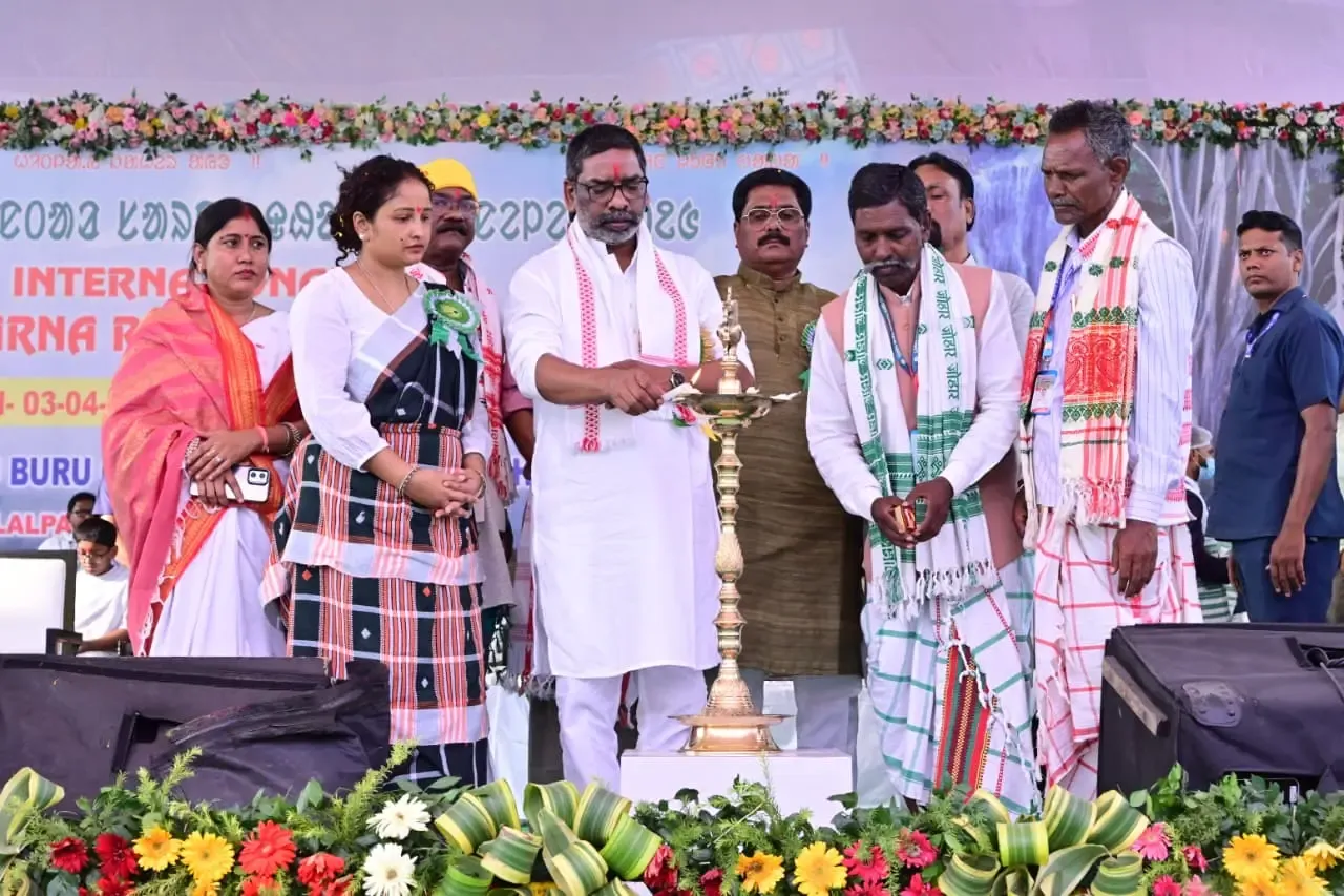 क्या झारखंड की लुगूबुरु पहाड़ी पर अंतरराष्ट्रीय संथाल आदिवासी धर्म महासम्मेलन में आस्था का सैलाब उमड़ा?