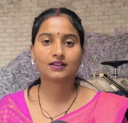 झारखंडः कोडरमा में दिनदहाड़े घर में घुसकर महिला की गला रेतकर हत्या