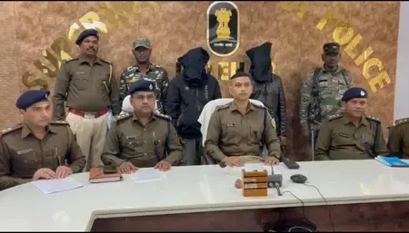 झारखंड: लातेहार में दो लाख के इनामी सुनील उरांव सहित जेजेएमपी के दो एरिया कमांडर गिरफ्तार