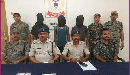 झारखंड: लातेहार में हमले की साजिश रच रहे तीन अपराधी हथियारों के साथ गिरफ्तार