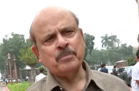झारखंड में JPSC छात्रों पर लाठीचार्ज: संसद में हंगामा, कांग्रेस ने अमित शाह से माँगा जवाब