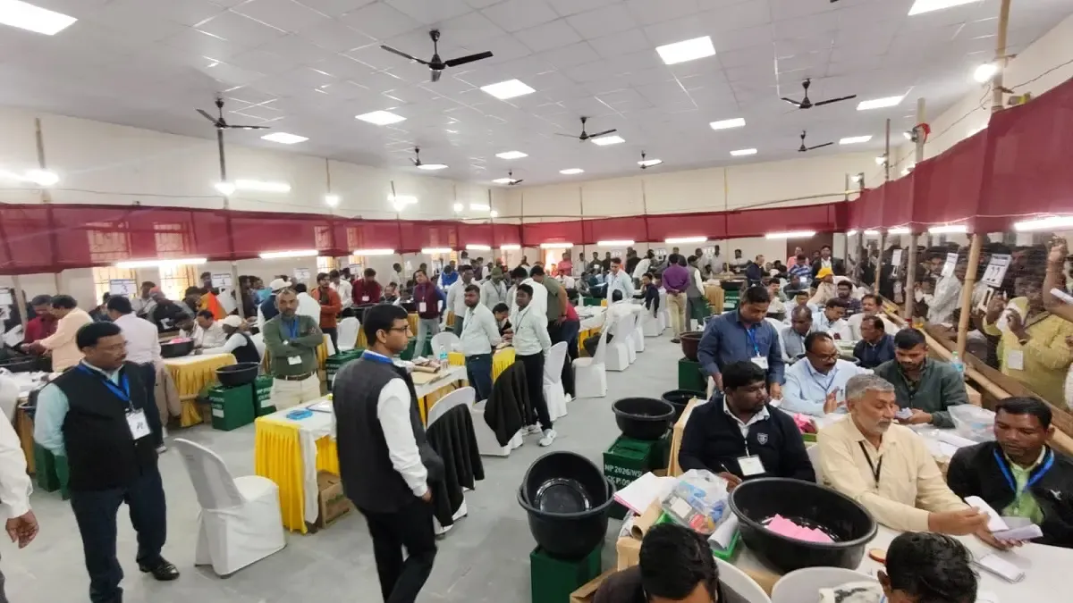 झारखंड नगर निकाय चुनाव: पाकुड़ में शबरी पाल बनीं अध्यक्ष, रांची में भाजपा की रोशनी खलखो की बढ़त