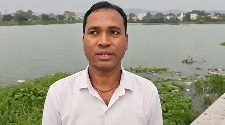 झारखंड : प्रधानमंत्री मत्स्य संपदा योजना ने मछली पालक शशिकांत की बदली तकदीर, आत्मनिर्भरता की पेश की मिसाल 
