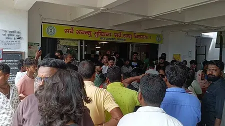जामताड़ा: प्रसूता और नवजात की मौत के बाद सदर अस्पताल में तोड़फोड़, डॉक्टरों की अनिश्चितकालीन हड़ताल
