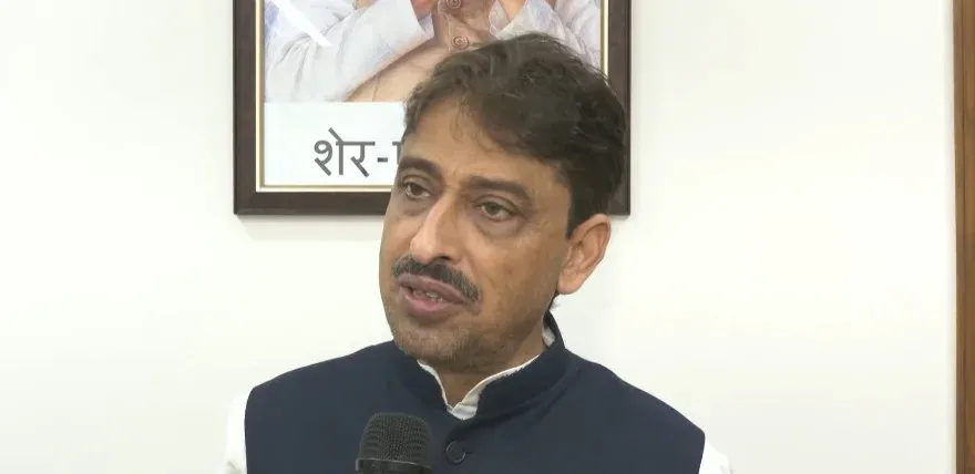 झारखंड छात्र आंदोलन पर कांग्रेस का समर्थन: राहुल गांधी बोले — संवाद से निकलेगा हल