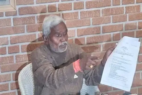 क्या झारखंड में पूर्व सीएम चंपई सोरेन ने पेसा नियमावली को आदिवासी समाज से धोखा बताया?