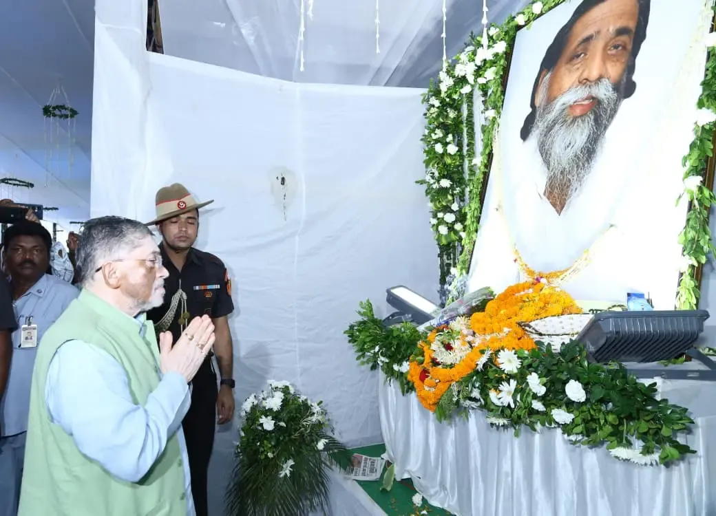 क्या झारखंड के पूर्व सीएम शिबू सोरेन के संस्कार भोज में शामिल हुए राज्यपाल और सीएम हेमंत?