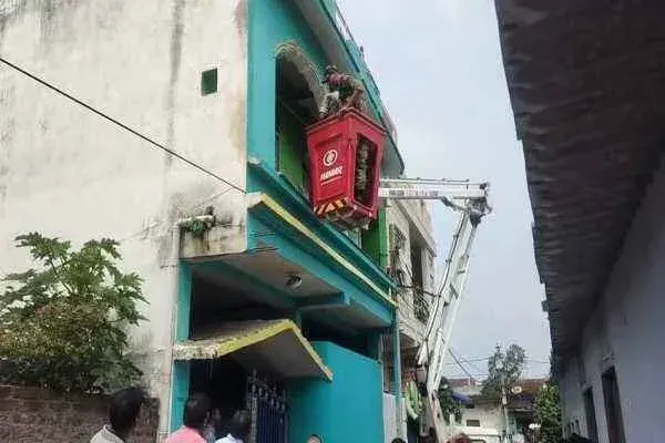 आरएसएस कार्यालय पेट्रोल बम हमला: एनआईए ने लोहरदगा में सुबह 4 बजे एक साथ कई ठिकानों पर छापेमारी की