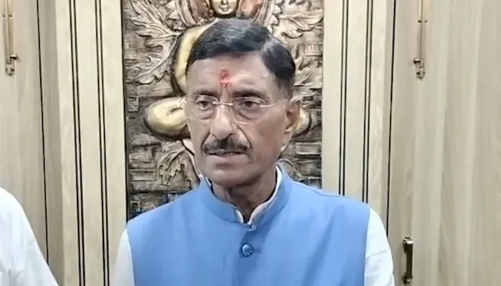 जमशेदपुर: सड़क हादसे में घायल भाजपा नेत्री गीता बालमुचू से मिले संजय सेठ, झारखंड सरकार पर भी साधा निशाना