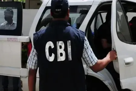झारखंड: सरायकेला डाकघर में सीबीआई ने पोस्टल इंस्पेक्टर और असिस्टेंट को घूस लेते रंगेहाथ गिरफ्तार किया