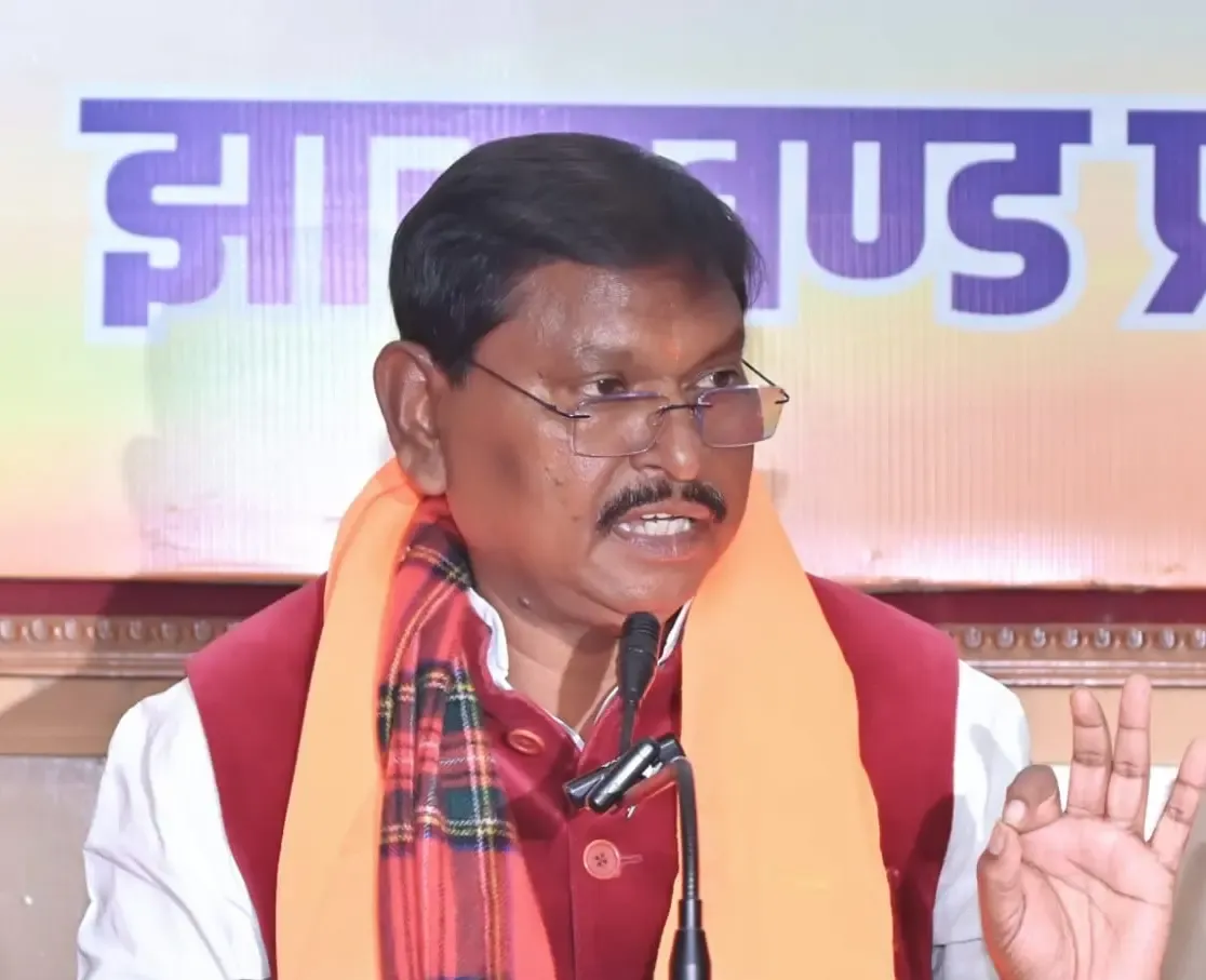 क्या झारखंड सरकार ने पेसा नियमावली की आत्मा से खिलवाड़ किया है: अर्जुन मुंडा?