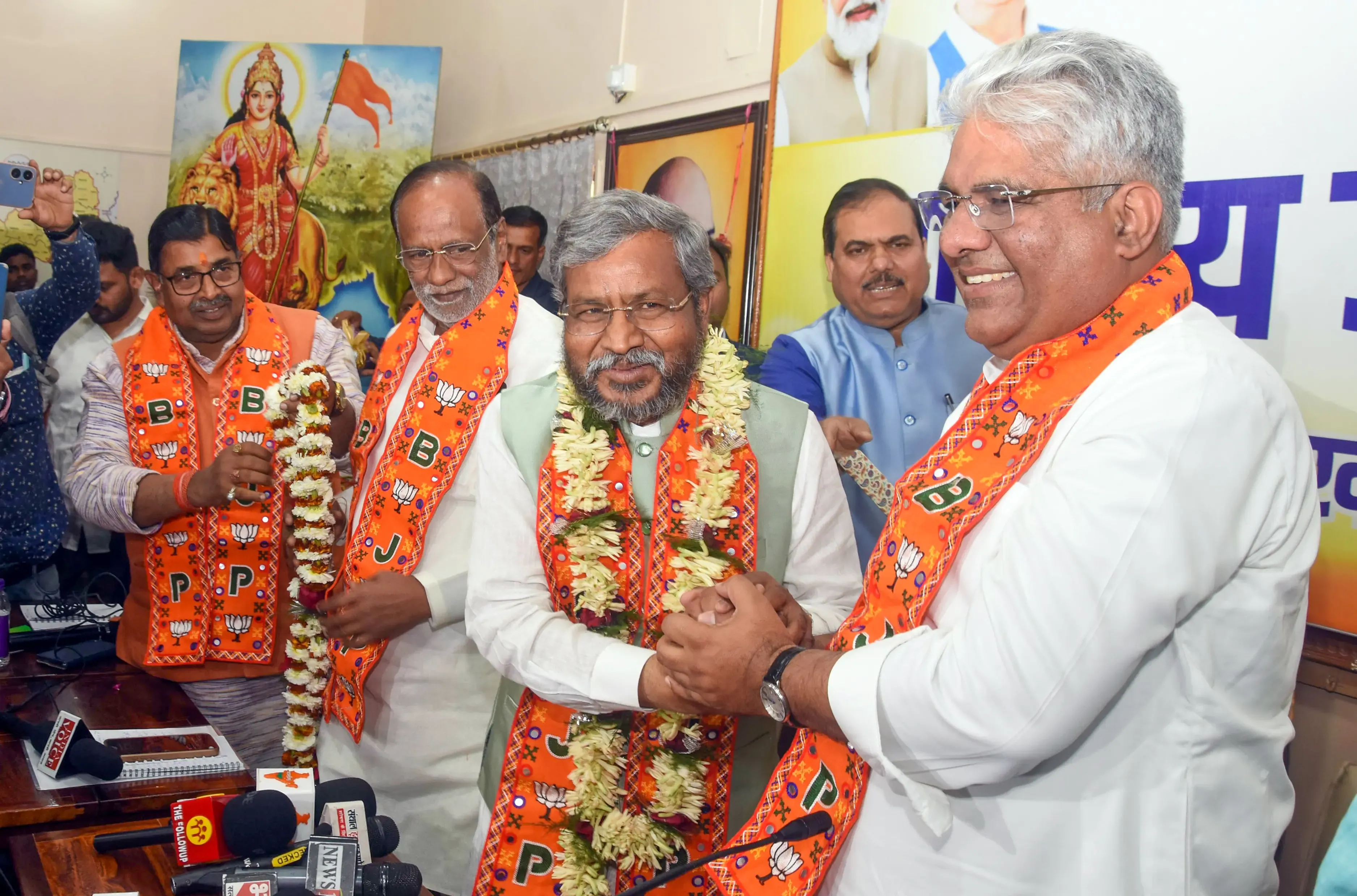 क्या झारखंड स्थापना के 25 साल में बाबूलाल ने पहले सीएम के तौर पर शपथ ली थी?