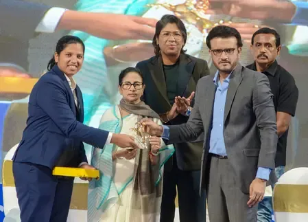 Did Jhulan Celebrate Richa Ghosh's 'Banga Bhushan' Honor?