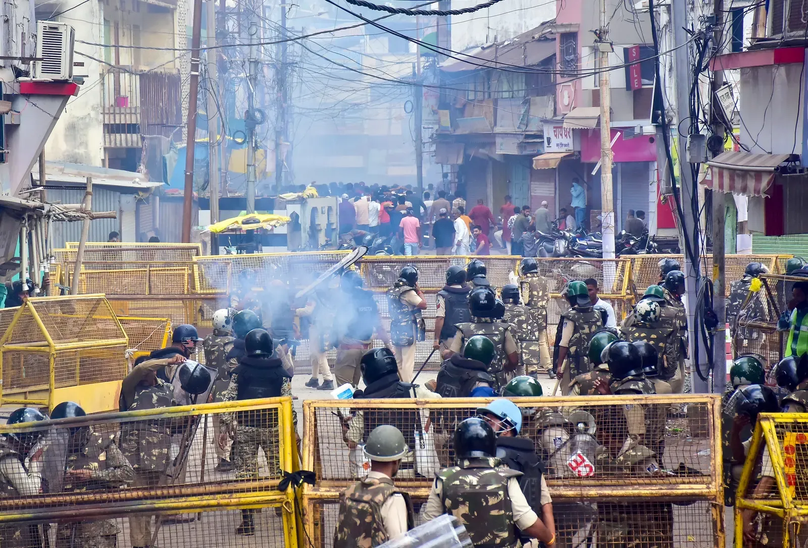 VHP blames 'jihadist elements' for Ujjain mosque stone pelting; Muslims protest at Jantar Mantar