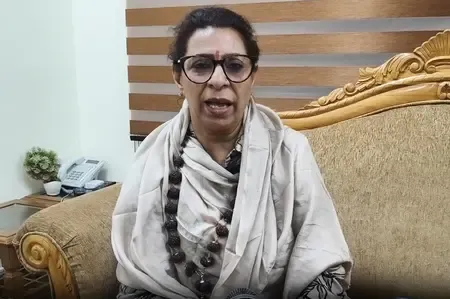 जींद के स्कूल में महिला आयोग का औचक निरीक्षण, 'मुर्गा-मुर्गा' खेल पर उठे सवाल
