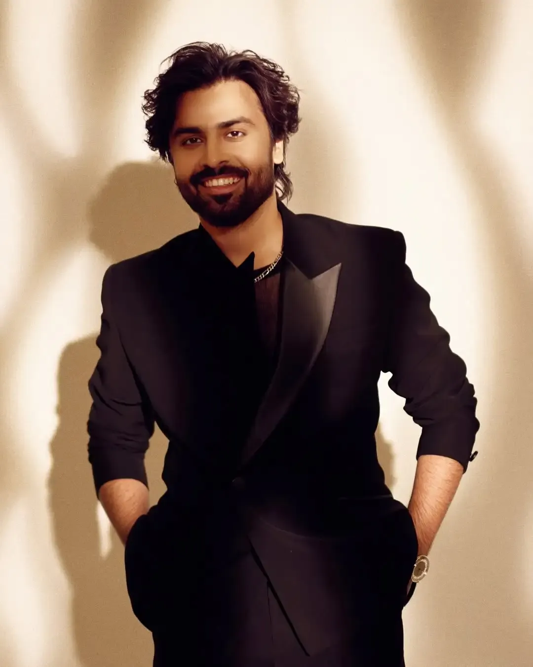 How Does Jitendra Kumar Balance His Identities as Jeetu Bhaiya and Sachiv Ji?