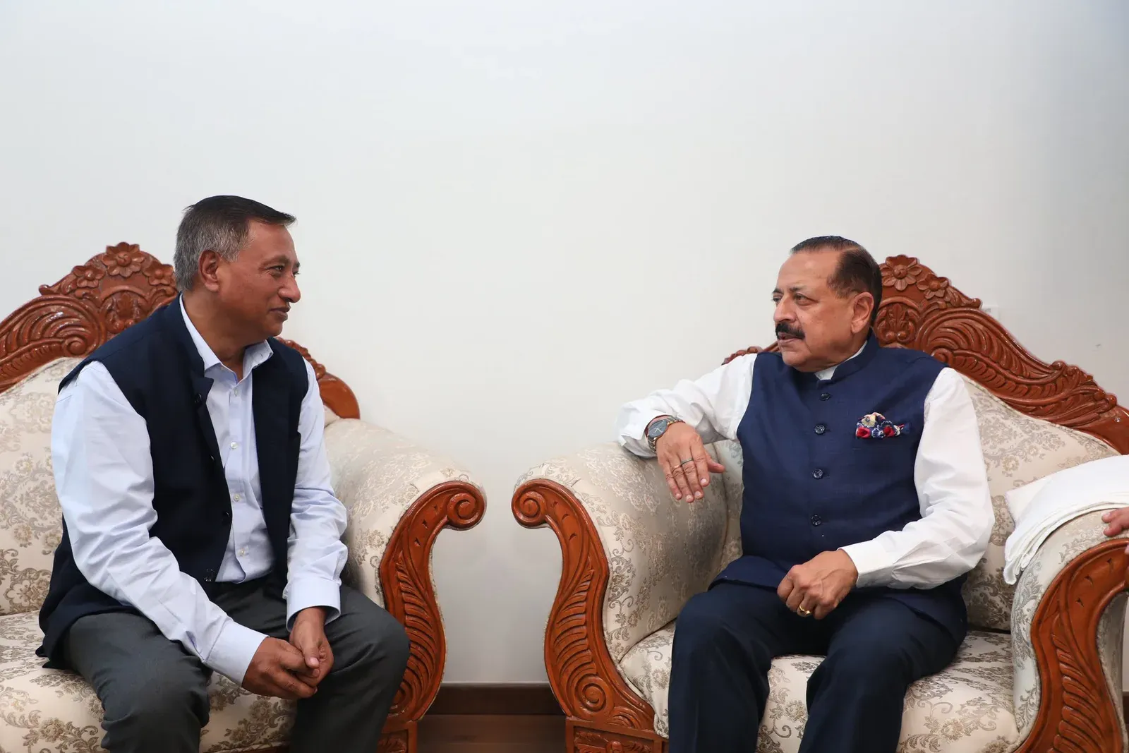 Jitendra Singh meets Meghalaya Projects Chairman on Central Schemes