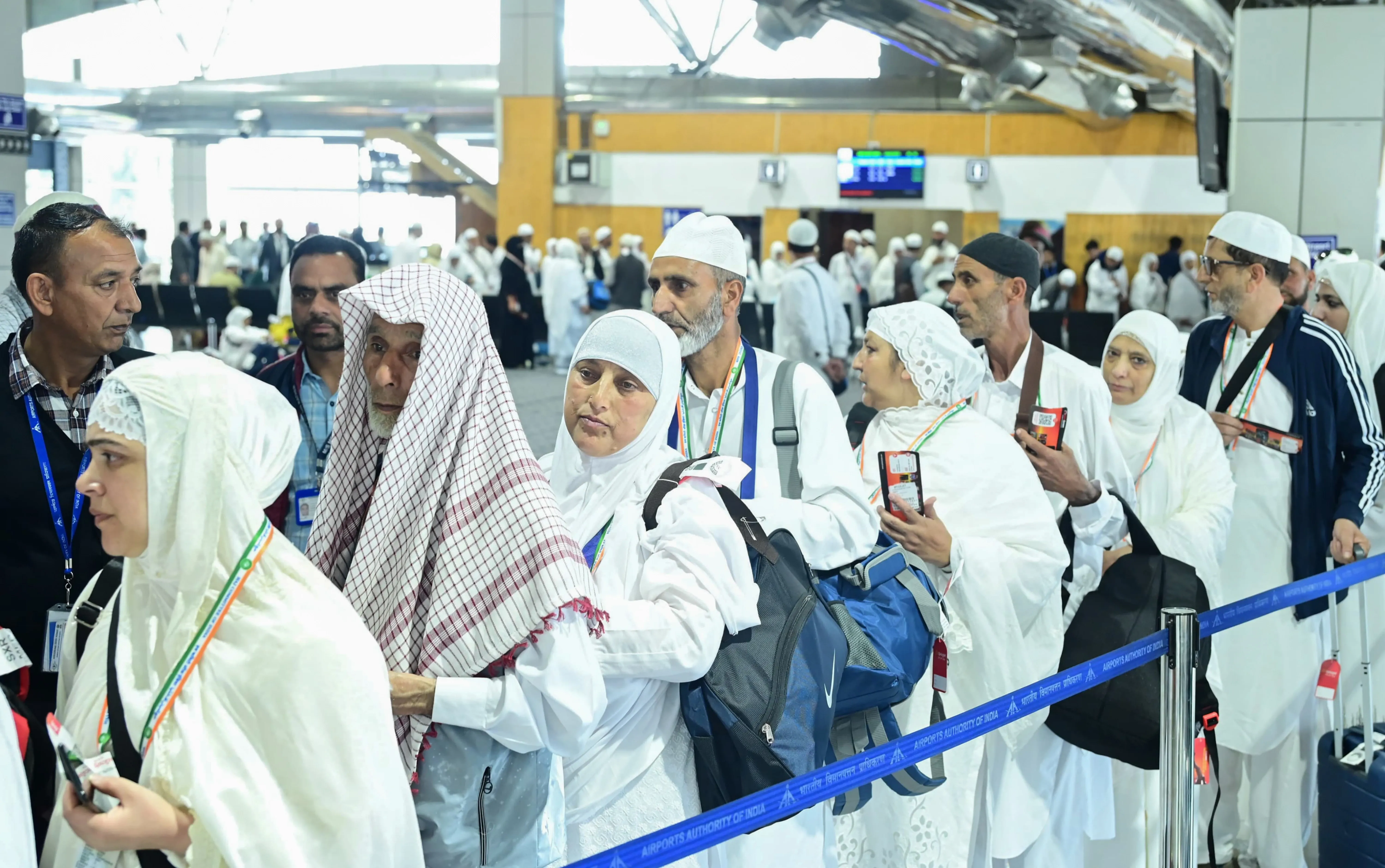 What Flights Are Operating from Srinagar for Hajj Pilgrims?