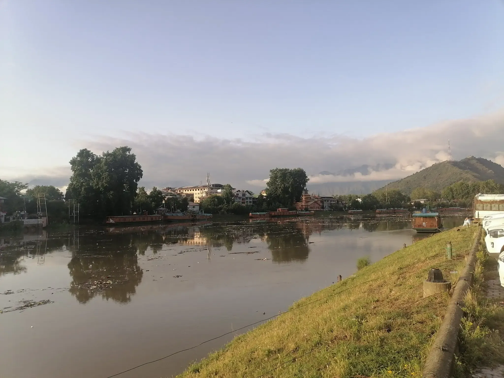 Is the J&K Government Modernising Irrigation and Water Supply in Sonawari and Srinagar?