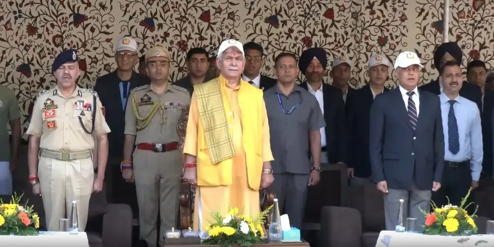 J&K L-G Manoj Sinha flags unity and resolve at Kashmir Marathon 2026