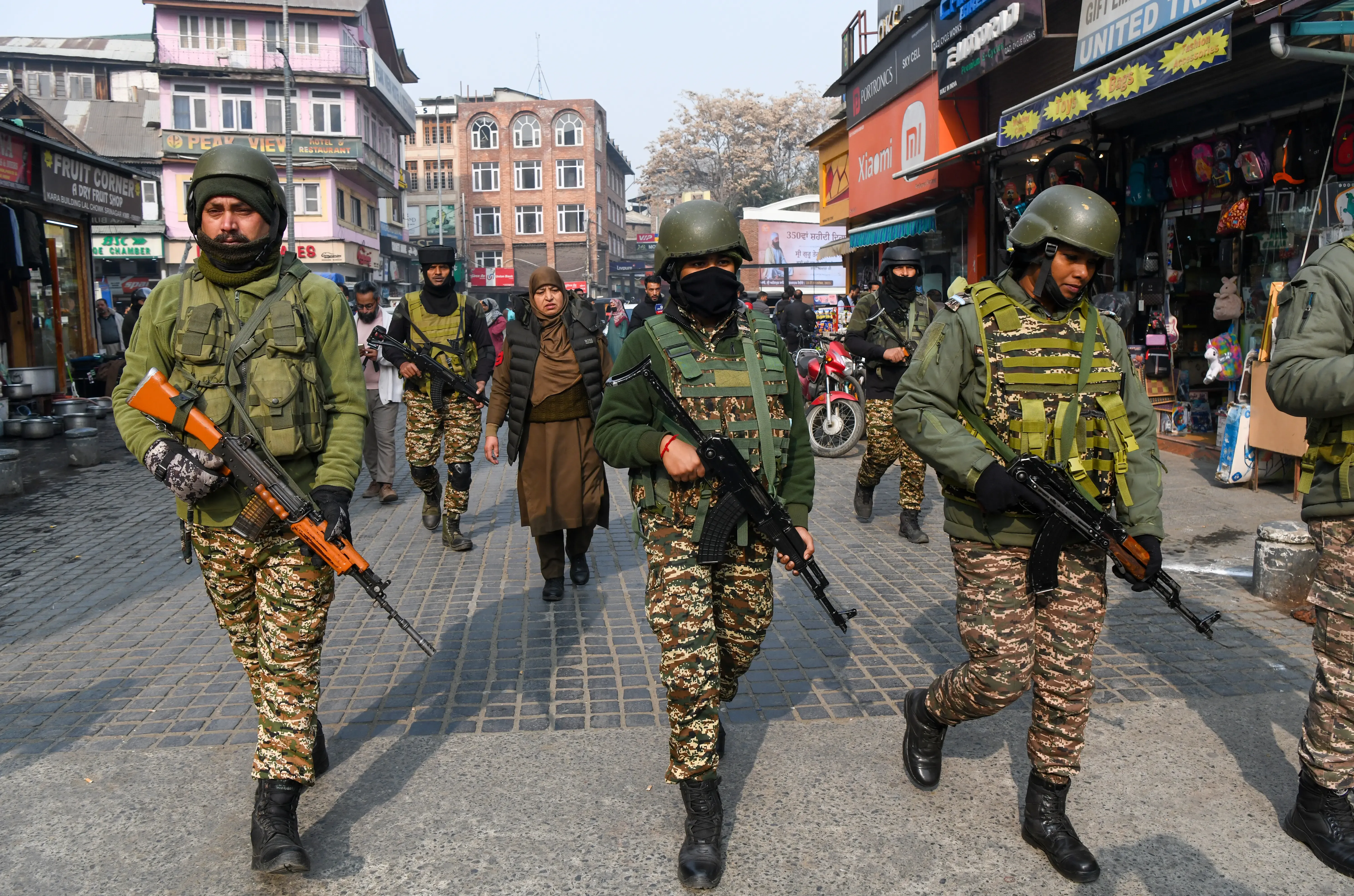 What Led J&K Police & CRPF to Conduct Searches in Lal Chowk?