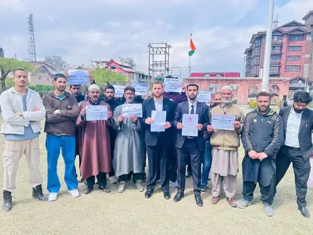 JKSA Engages with Protesting Kashmiri Students and Parents at Mewar University