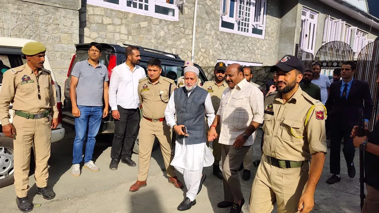 Ganderbal Urs 2025: Thousands gather at Wangat shrine for Sufi saint Nizamuddin Kiyanvi
