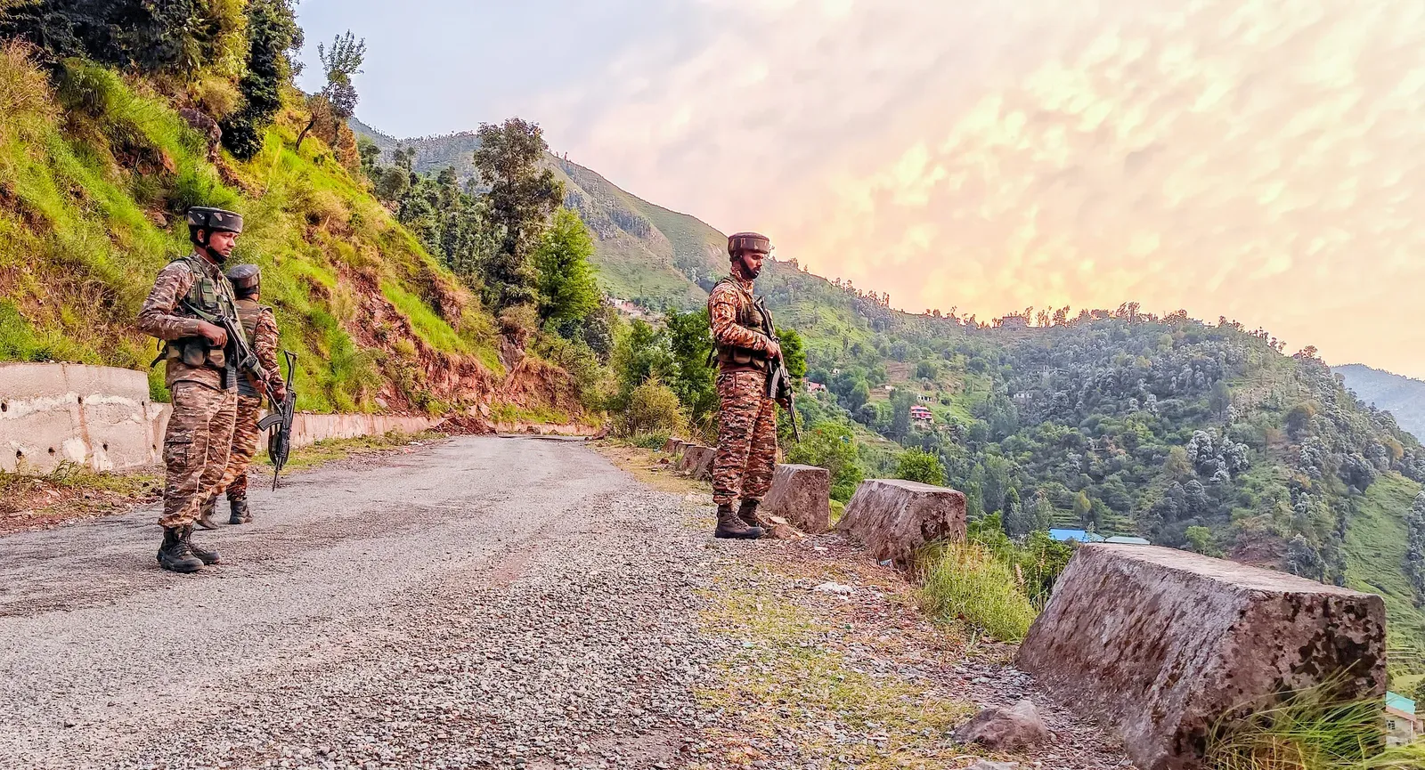 Rajouri LoC: Three mortar shells found and defused near border