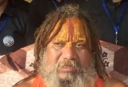 क्या पीएम मोदी और सीएम योगी से असंतुष्ट होना सनातन विरोधी होना है?: जगद्गुरु परमहंस आचार्य