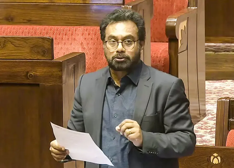 जॉन ब्रिटास का राहुल गांधी पर कड़ा आरोप, पिनाराई विजयन की गिरफ्तारी का एजेंडा उजागर