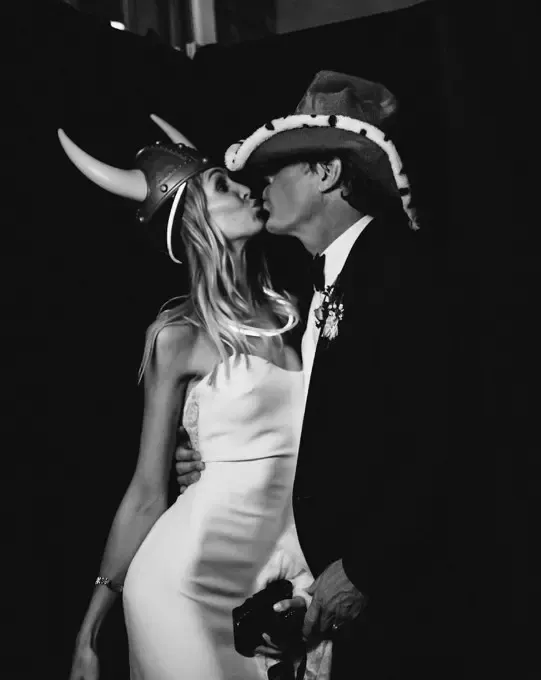 Josh Brolin marks 10 years with Kathryn Boyd: 'Romping partner till death do us part'