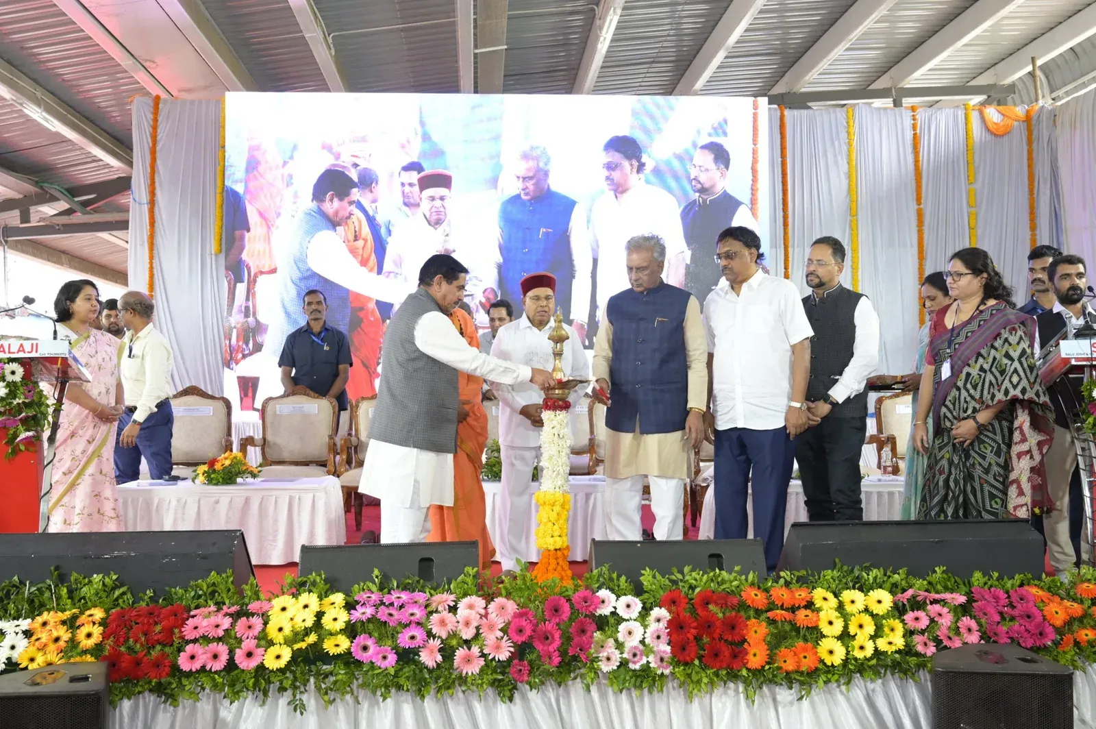 Joshi at Alnavar as Modi Inaugurates 75 Amrit Stations