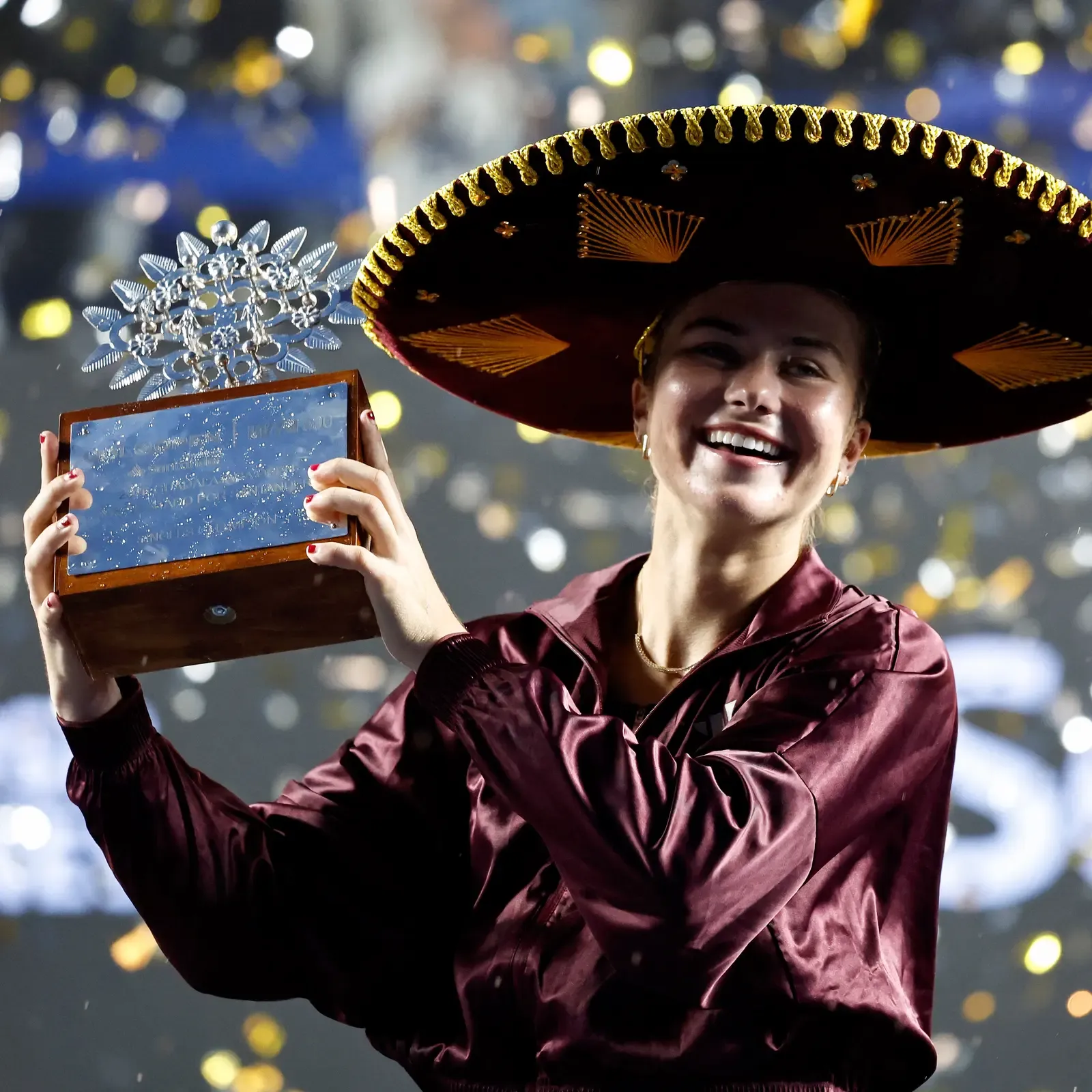 Iva Jovic defends Guadalajara Open title with 6-4, 6-2 win over Stearns