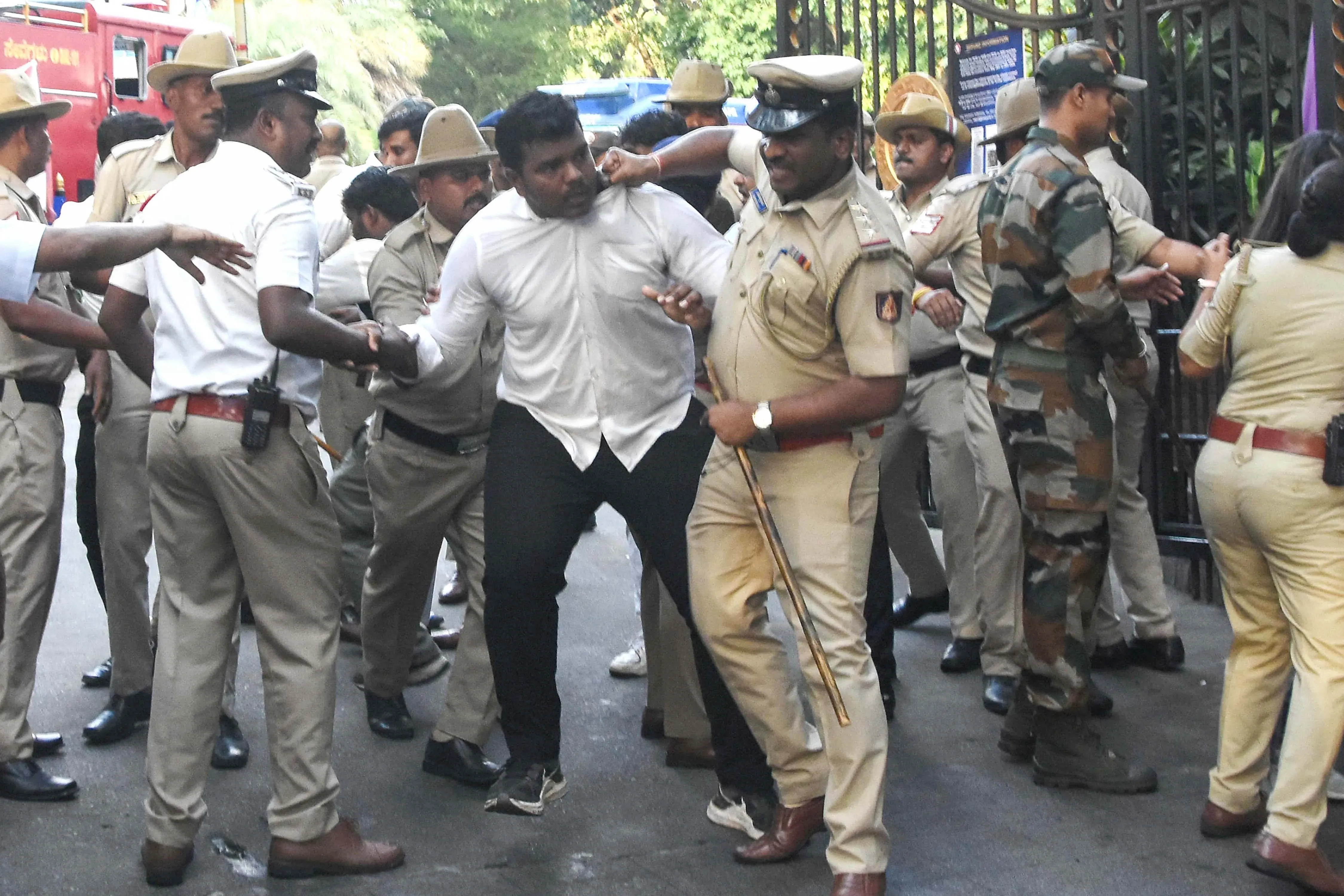 What Did the Judicial Commission Report Reveal About the Chinnaswamy Stampede Case?