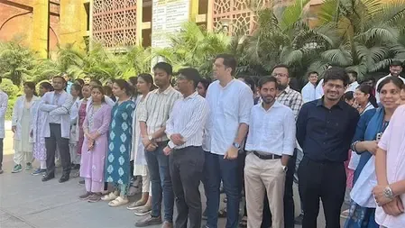 Strike by Junior Doctors Over Stipend Revision Disrupts Healthcare Services in Madhya Pradesh