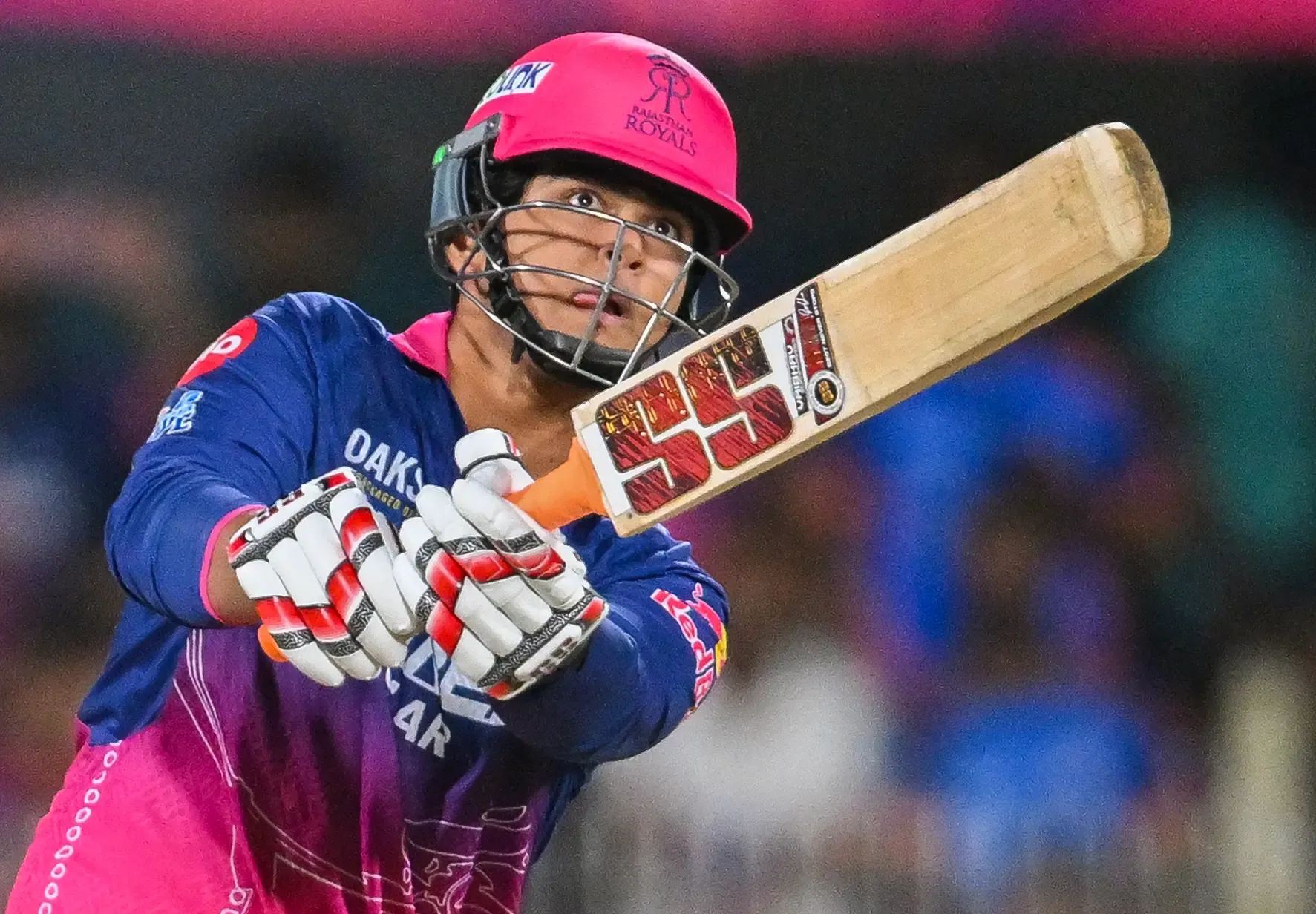 Yashasvi Jaiswal's Encouraging Words After Vaibhav's Remarkable Six Off Bumrah