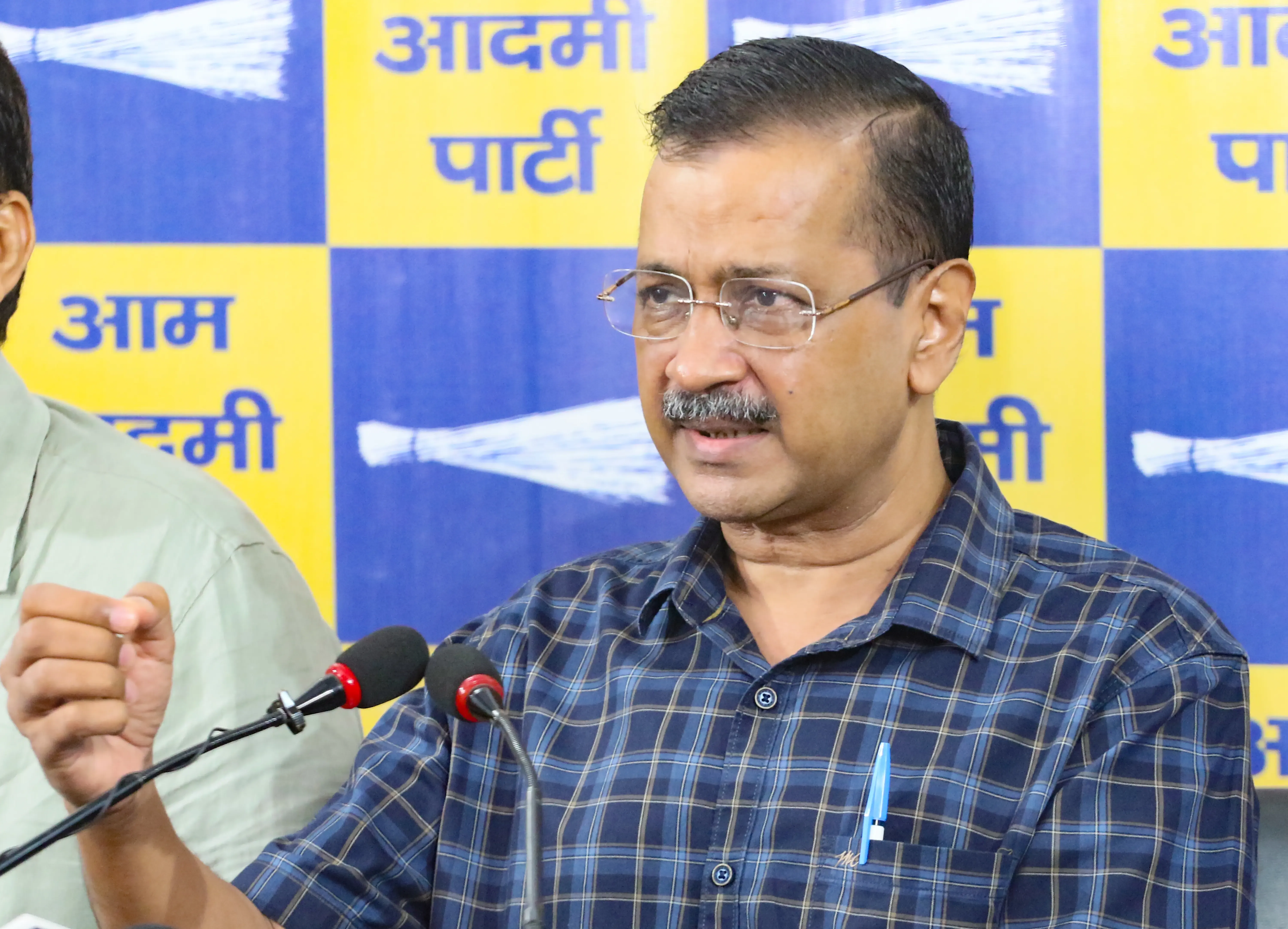 क्या जस्टिस सूर्यकांत ने सीजेआई के रूप में शपथ ली? पूर्व सीएम अरविंद केजरीवाल ने दी बधाई