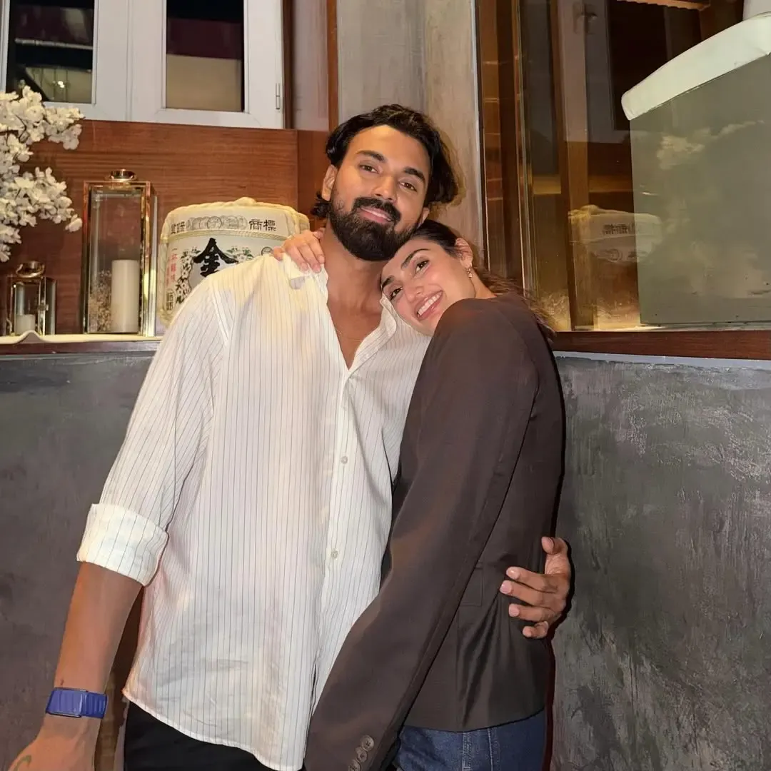 Did K L Rahul Just Wish a Happy Birthday to His 'Best Friend, Wifey & Lover' Athiya Shetty?