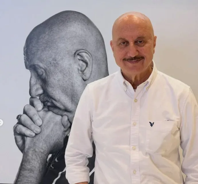 अनुपम खेर का भावुक संदेश: '18 साल के बिट्टू को थैंक्यू, जिसने बड़े सपने देखे'
