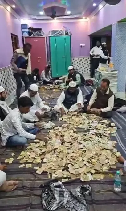 Did Kabir's mosque donation video spark a new controversy?