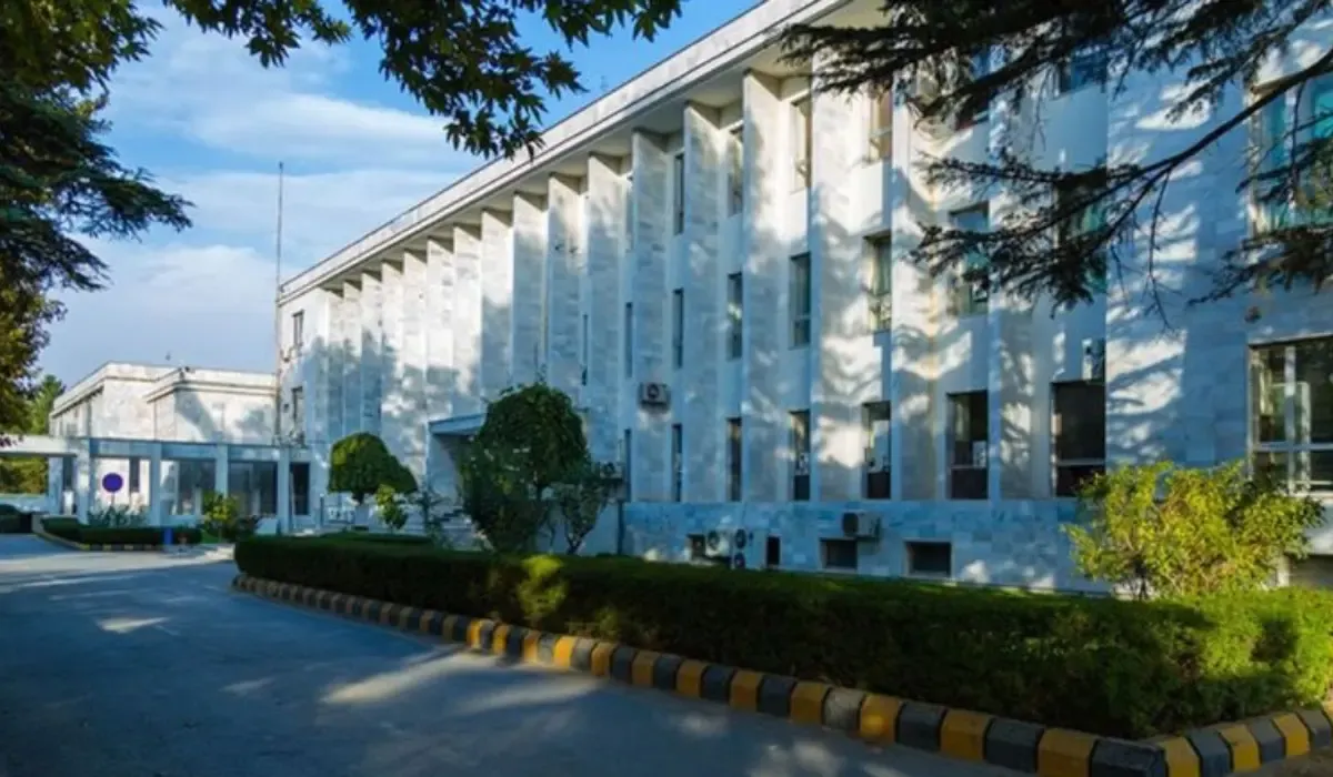 Kabul Applauds Moscow's Move to Exclude Taliban from Terrorist Designation