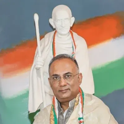 कर्नाटक कैबिनेट विस्तार: छह बार विधायक दिनेश गुंडू राव को जगह नहीं, बोले — 'निराशाजनक है यह फैसला'