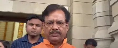 कैलाश मानसरोवर यात्रियों को यूपी सरकार ने दी 1 लाख रुपए की सहायता: विधायक ओपी श्रीवास्तव 