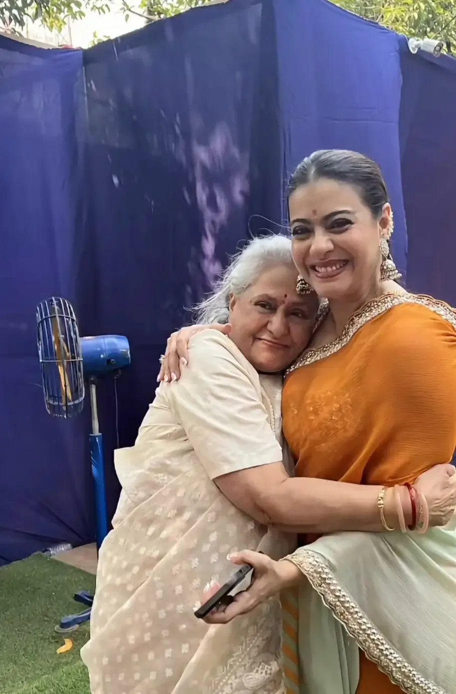 Kajol, Jaya Bachchan & Tanuja celebrate Durga Puja; Nysa & Yug serve bhog
