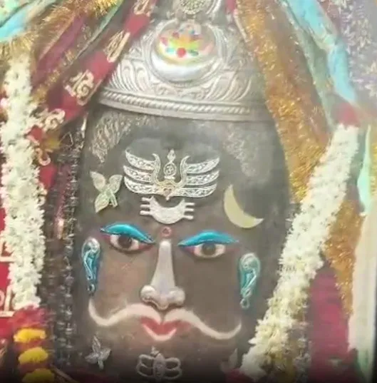 कमला एकादशी पर राजवेश में सजे बाबा महाकाल, उज्जैन के महाकालेश्वर मंदिर में उमड़ा श्रद्धालुओं का सैलाब