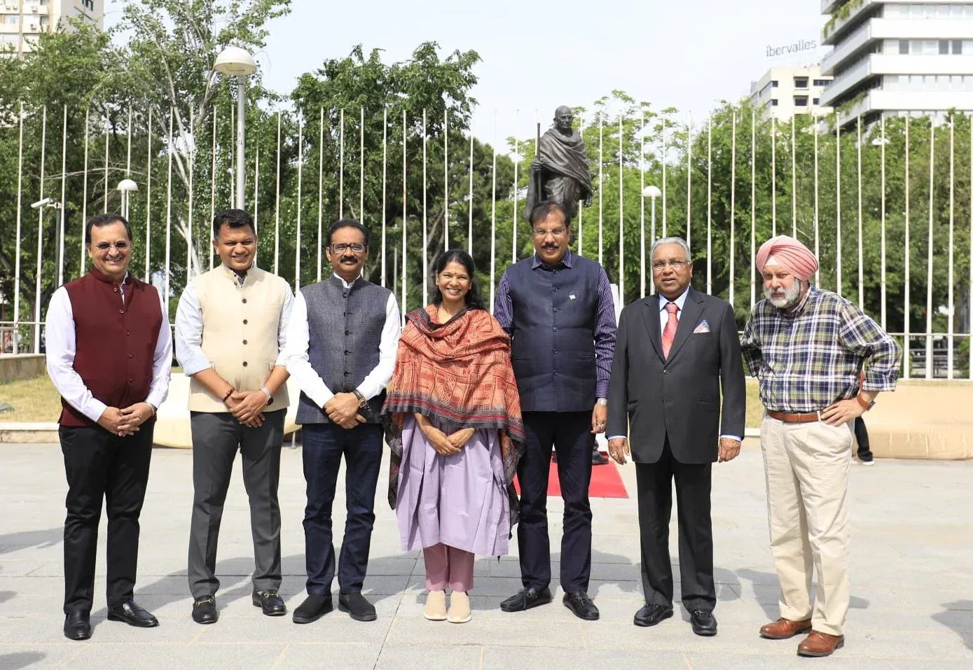 Did Kanimozhi's Delegation Honor Mahatma Gandhi in Spain?