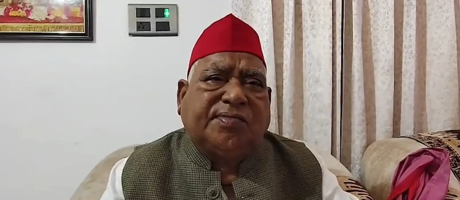सपा सांसद अवधेश प्रसाद का योगी पर हमला: 'UP में कानून-व्यवस्था ध्वस्त, CM को सिर्फ अपनी पहचान की चिंता'